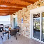 Capital Sea View House *