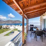 Capital Sea View House 卡尔帕索斯