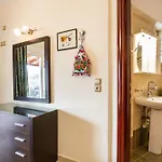 Capital Sea View House * 卡尔帕索斯