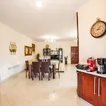 Capital Sea View House 公寓 *
