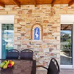 Capital Sea View House * 卡尔帕索斯
