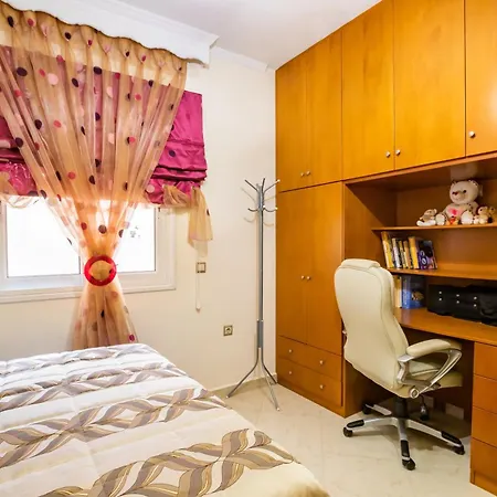 Capital Sea View House *