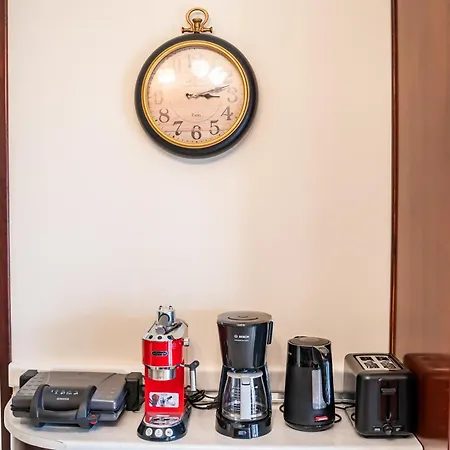 Capital Sea View House *