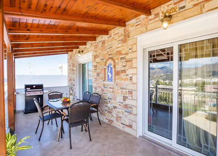 Capital Sea View House *