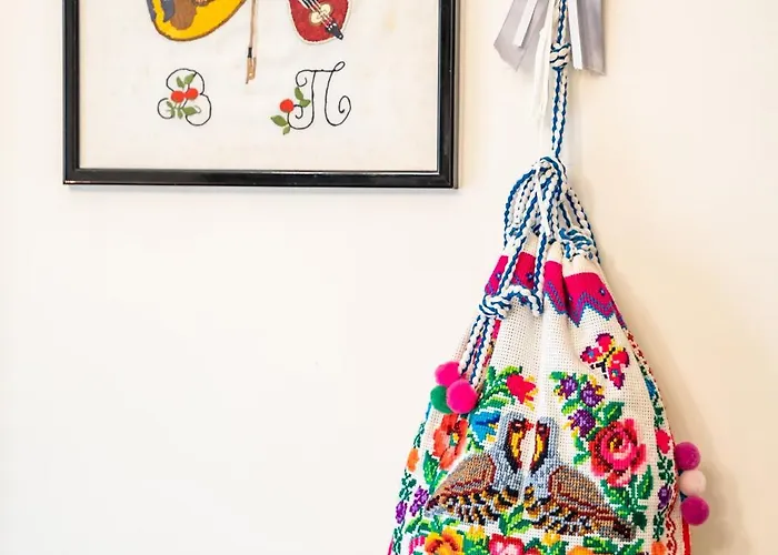 Capital Sea View House *