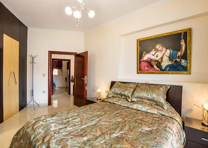 Capital Sea View House *