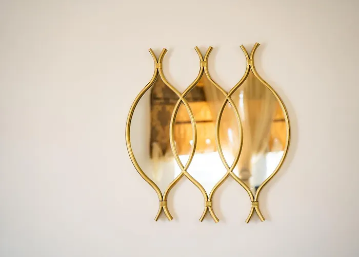 Capital Sea View House *